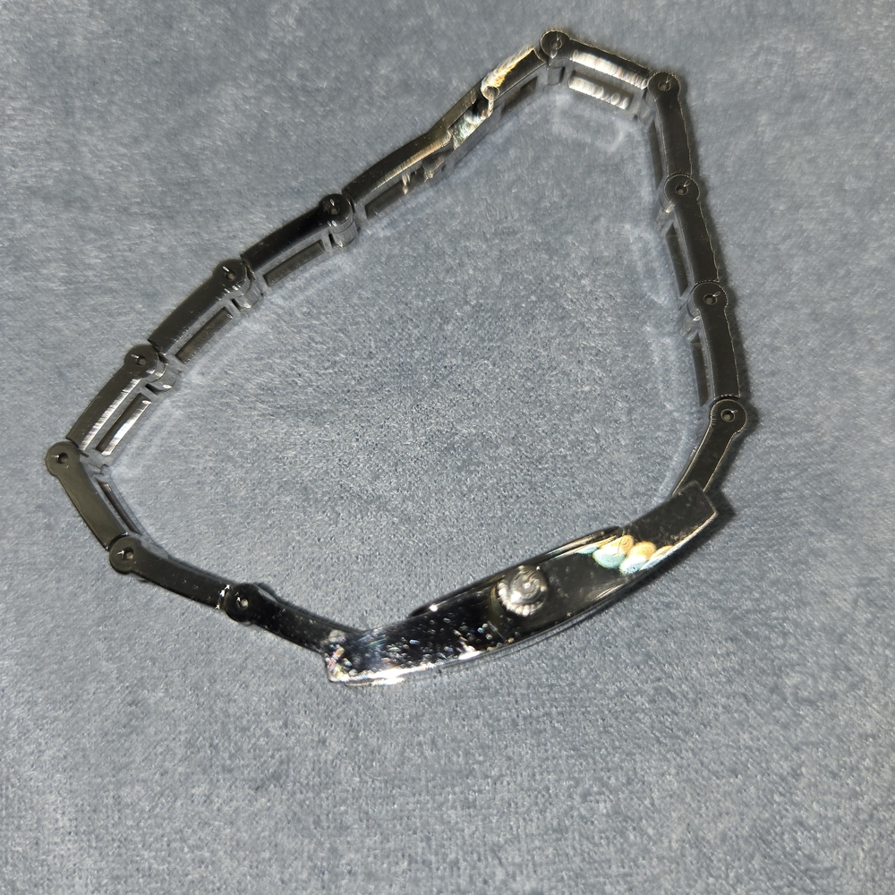 Gucci Silver Watch COA INCLUDED! - Picture 14 of 15